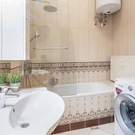 Ultra Location Будапешт